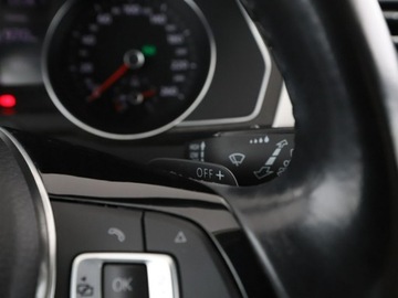 Volkswagen Passat B8 Variant 2.0 TDI BlueMotion SCR 150KM 2016 Volkswagen Passat Comfortline BlueMotion 150KM, zdjęcie 28