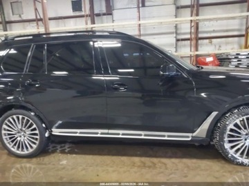 BMW X7 2021 BMW X7 2021 BMW X7 XDRIVE40I 3.0 Benzyna 335KM, zdjęcie 12