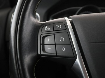 Volvo V60 I Kombi Facelifting 2.0 D2 DRIVE-E 120KM 2017 Volvo V60 Linje Svart D2 skóra navi PDC grzane, zdjęcie 29