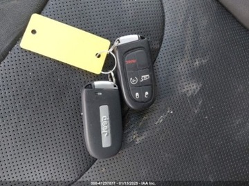 Jeep Cherokee V 2021 Jeep Cherokee 2021 JEEP CHEROKEE LATITUDE LUX 4X4 3.2 Benzyna 271KM, zdjęcie 14