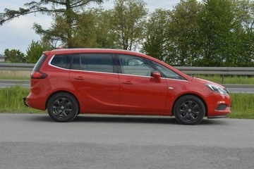 Opel Zafira C Tourer Facelifting 1.4 Turbo 140KM 2017 Opel Zafira 1.4Turbo automat doinwestowany 7 osobo, zdjęcie 7