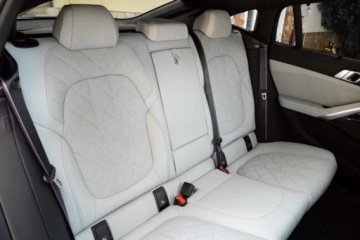 BMW X6 G06 SUV Facelifting 3.0 30d 298KM 2026 BMW X6 30d xDrive M Sport Pakiet xOffroad Dowolna konfiguracja 3.0, zdjęcie 31