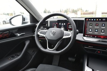 Volkswagen Passat B8 Variant Facelifting 2.0 TDI SCR 150KM 2025 Volkswagen Passat Variant 150KM TDI DSG Elegance IQDrive Alu17 Kamera360 H, zdjęcie 9