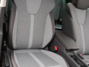 Skoda Octavia IV Kombi 2.0 TDI 150KM 2026 SKODA Octavia Selection 2.0 TDI DSG Combi 150KM 2026, zdjęcie 4