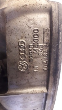 VW NEW BEETLE 2.0 8V КРЫШКА КОЛЛЕКТОРА 06A133228B