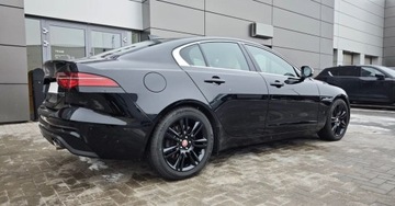 Jaguar XE Sedan Facelifting 2.0 i4P 250KM 2019 Jaguar XE 2.0 Benzyna 250KM, zdjęcie 8