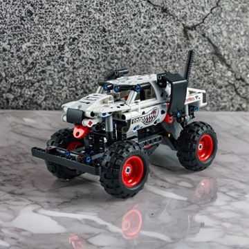 LEGO Technic Monster Jam Матт Далматин 42150