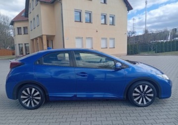 Honda Civic IX Hatchback 5d 1.6 i-DTEC 120KM 2015 Honda Civic Zarejestrowany - bezwypadkowy - 1,6 - 120 KM 1.6 Diesel 120KM, zdjęcie 7