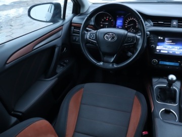 Toyota Avensis III Sedan Facelifting 2015 1.6 Valvematic 132KM 2015 Toyota Avensis 1.6 Valvematic, Salon Polska, zdjęcie 6