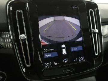 Volvo XC40 Crossover 2.0 D3 150KM 2019 Volvo XC 40 R-Design, Automat, Panorama, Kamera,, zdjęcie 23