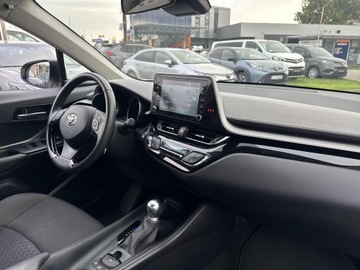 Toyota C-HR I Crossover Facelifting 1.8 Hybrid 122KM 2023 Toyota C-HR 1.8 Hybrid GPF Comfort Toyota C-HR Hyb, zdjęcie 17