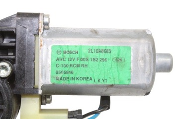MOTOREK PŘEDNÍHO PRAVÉHO SEDADLA OPEL ANTARA F00S1B2296 2.2L DIESEL