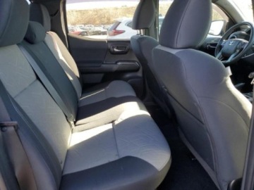 Toyota Tacoma II 2021 Toyota Tacoma 2021, 3.6L, 4x4, SR DOUBLE CAB, od ubezpieczalni 3.6 Benzyna, zdjęcie 8