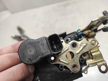 CHEVROLET DAEWOO KALOS AVEO REZZO TACUMA LACETTI NUBIRA ZÁMEK PRAVÝ ZADNÍ