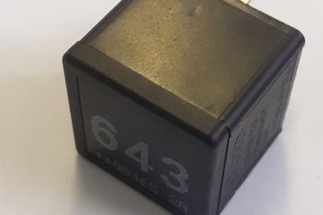 RELÉ AUDI A5 (8T3) 8K0951253 2.7L DIESEL 140KW 2008