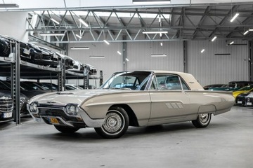 Ford Thunderbird III 1962 Ford Thunderbird 6.4 V8. Stan kolekcjonerski. 1963