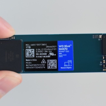 Твердотельный накопитель Western Digital WD Blue SN570 M.2 PCIe емкостью 1 ТБ