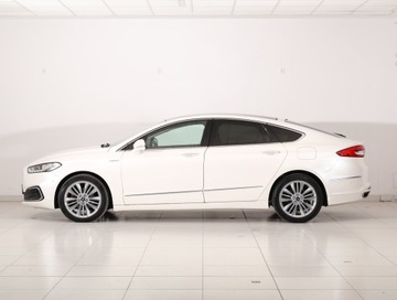 Ford Mondeo V Liftback Facelifting 2.0 EcoBlue 190KM 2019 Ford Mondeo 2.0 EcoBlue, Salon Polska, Serwis ASO, zdjęcie 2