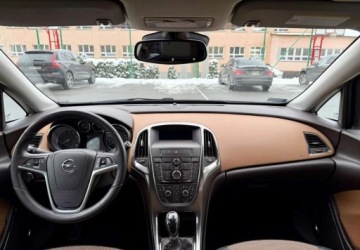 Opel Astra J Sports Tourer 1.4 Turbo ECOTEC 140KM 2011 Opel Astra Opel Astra 1.4 Turbo Cosmo 1.4 Benzyna 140KM, zdjęcie 25