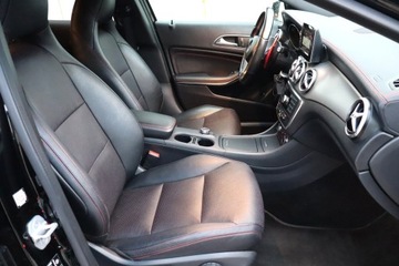 Mercedes GLA I Off-roader 1.6 200 156KM 2015 Mercedes GLA GLA 200, Automat, Skóra, Navi, Xenon, zdjęcie 8