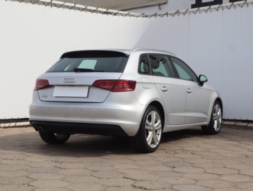 Audi A3 8V Hatchback 3d 2.0 TDI 150KM 2013 Audi A3 2.0 TDI, Klima, Klimatronic, Tempomat, zdjęcie 4