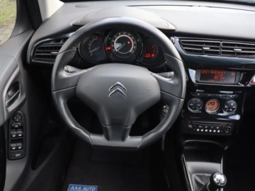 Citroen C3 II Hatchback facelifting 1.2 VTi 82KM 2014 Citroen C3 1.2 VTi, Salon Polska, Serwis ASO, zdjęcie 6