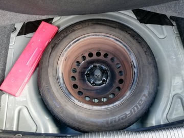 Volkswagen Golf VI Hatchback 5d 1.4 80KM 2011 Volkswagen Golf VI 1.4 MPI, zdjęcie 8