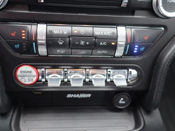 Ford Mustang VI Convertible 2.3 EcoBoost 317KM 2016 Ford Mustang 2.3 EcoBoost, Salon Polska, zdjęcie 12