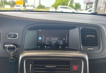 Volvo V60 I Kombi Facelifting 2.0 D3 DRIVE-E 150KM 2015 Volvo V60 Volvo V60 I Zadbane Zarejestrowane 2.0 Diesel 150KM, zdjęcie 14