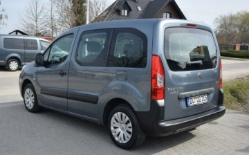 Peugeot Partner I 1.6 HDi 75KM 2011 Peugeot Partner 1..6 HDI Berlingo 5-Osobowy Bez Korozji Oryginal lakier Sp, zdjęcie 6