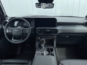 Toyota Land Cruiser VII Terenowy 5d 2.8 D-4D 204KM 2025 Od ręki - Executive 2.8 MHEV 205KM | Podgrzewane fotele!, zdjęcie 8