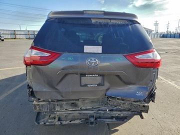 Toyota Sienna III 2018 Toyota Sienna XLE, V6, od ubezpieczalni 3.5 Benzyna 296KM, zdjęcie 5