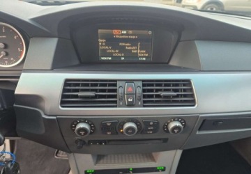 BMW Seria 5 E60 Touring 530 d 218KM 2004 BMW Seria 5 BMW Seria 5 3.0 Diesel 218KM, zdjęcie 24