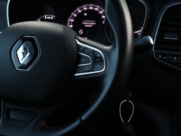 Renault Megane IV Hatchback 5d 1.3 TCe 115 FAP 115KM 2019 Renault Megane 1.3 TCe, Salon Polska, Klima, zdjęcie 17