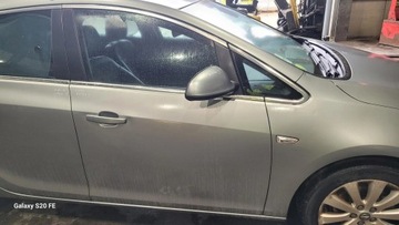 ASTRA J DVEŘE PŘEDNÍ PRAVÉ Z179