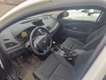 Renault Megane III Hatchback Facelifting 1.5 dCi 90KM 2013 Renault Megane III 1.5 dCi | 2013 | ekonomiczny diesel | klima, zdjęcie 9