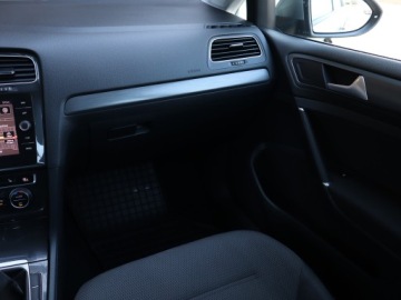 Volkswagen Golf VII Variant Facelifting 1.6 TDI-CR DPF BMT 115KM 2018 VW Golf 1.6 TDI, Salon Polska, Navi, Klima, zdjęcie 7