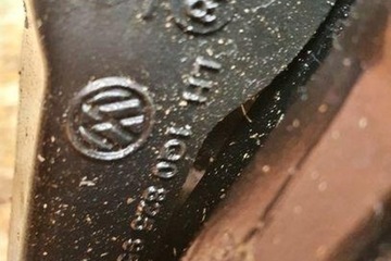 JINÉ DÍLY KAROSÉRIE VW EOS (1F7, 1F8) 1Q0825349D 2.0L DIESEL 103KW 2009