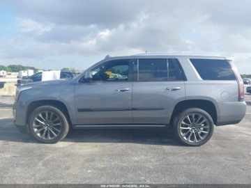 Cadillac Escalade III 2019 Cadillac Escalade Premium Luxury 2019 6.2l 6.2 Benzyna 420KM, zdjęcie 2