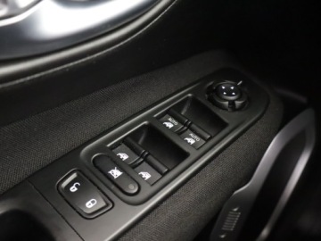 Jeep Renegade SUV 1.6 E-TorQ 110KM 2017 Jeep Renegade 1.6 E-torQ, Klima, Tempomat, zdjęcie 16