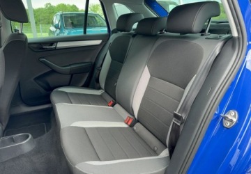 Skoda Rapid II Liftback Facelifting 1.0 TSI 110KM 2018 Skoda RAPID 1.0 TSI 110 KM 6 bieg.manual Ambition Benzyna 110KM, zdjęcie 21
