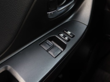 Toyota Yaris III Hatchback 5d Facelifting 2017 1.5 Dual VVT-iE 111KM 2017 Toyota Yaris 1.5 Dual VVT-i, Salon Polska, Klima, zdjęcie 18