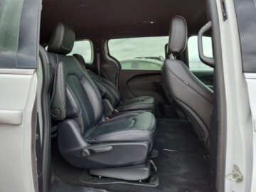 Chrysler Pacifica II 2025 Chrysler Pacifica Hybrid Select 2025 3.6 Elektryczny 260KM, zdjęcie 10