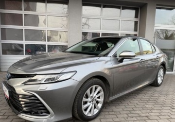 Toyota Camry IX Sedan 2.5 Hybrid Dynamic Force 218KM 2021 Toyota Camry Salon Polska, Serwis ASO, Gwarancja, FV-23 2.5 Hybryda 218KM, zdjęcie 2