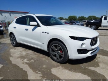 Maserati Levante 2019 Maserati Levante Granlusso 2019 3.0 Benzyna 345KM, zdjęcie 6