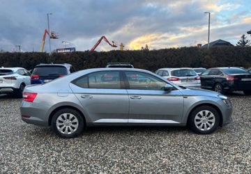 Skoda Superb III Liftback 1.5 TSI ACT 150KM 2018 Skoda Superb Polski salon 1.5 Benzyna 150KM, zdjęcie 7