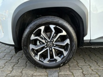 Toyota 2025 Od ręki - Style 1.5 Hybrid 130KM | Podgrzewane fotele!, zdjęcie 13