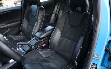 Volvo V40 II Cross Country 2.0 T3 DRIVE-E 152KM 2016 Volvo V40 Volvo V40 T3 RDesign 2.0 Benzyna 152KM, zdjęcie 11