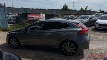 Volvo V40 II Cross Country 2.0 D4 DRIVE-E 190KM 2014 Volvo V40 2.0d4 190KM R-design skory ledy bi xenon Navi zamiana serwis 1.r, zdjęcie 10
