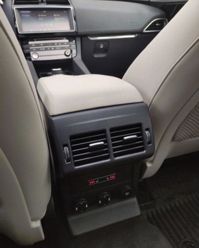 Jaguar F-Pace SUV 2.0 i4P 300KM 2018 Jaguar F-Pace 2.0 300KM Auto AWD Portfolio FV23 2.0 Benzyna 300KM, zdjęcie 21
